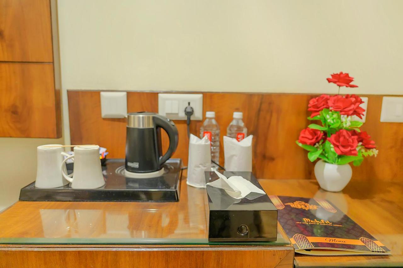 Hotel Hira Inn-10Mins From Railway Station & Bus Station อัลลอฮาบาด ภายนอก รูปภาพ