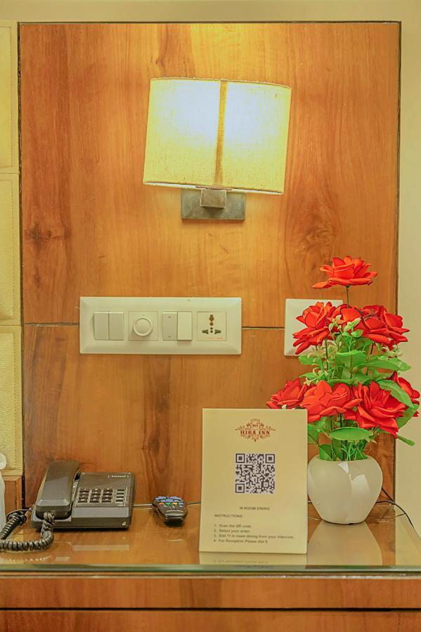 Hotel Hira Inn-10Mins From Railway Station & Bus Station อัลลอฮาบาด ภายนอก รูปภาพ